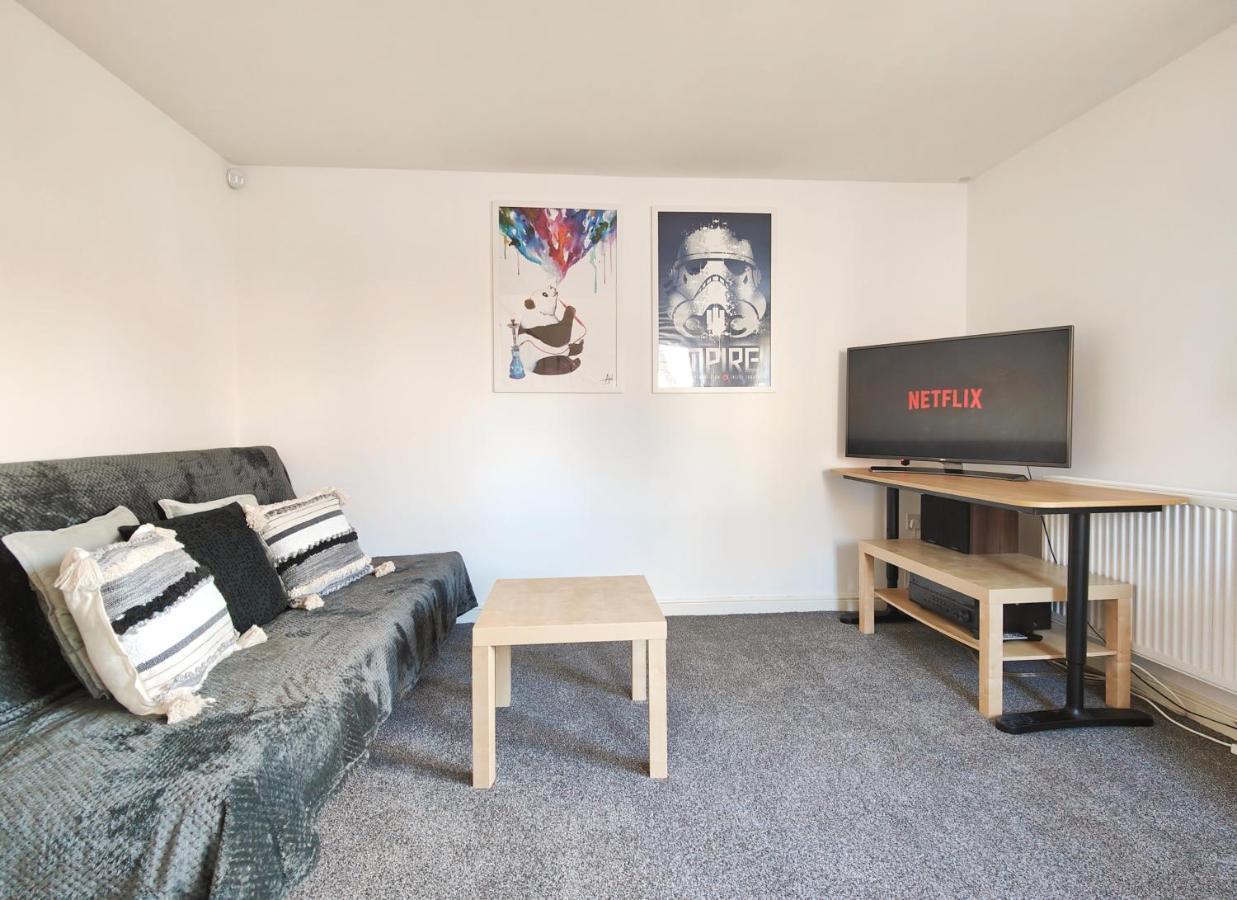 The Metcombe - Holiday Home With Free Parking 10 Minutes Walk To Etihad Stadium & Coop Live Arena Manchester Exterior foto