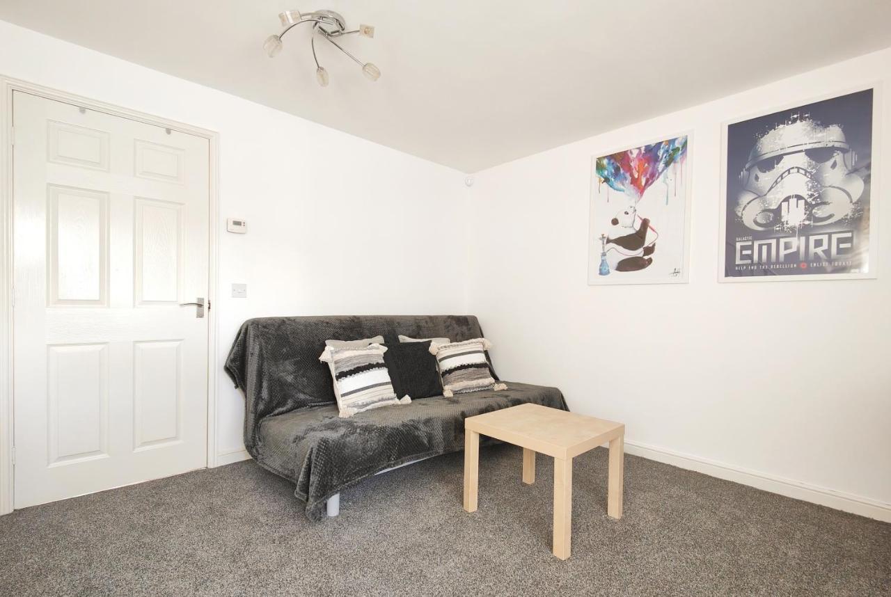 The Metcombe - Bright Townhouse With Free Parking 10 Minutes Walk To Coop Live Villa Manchester Exterior foto